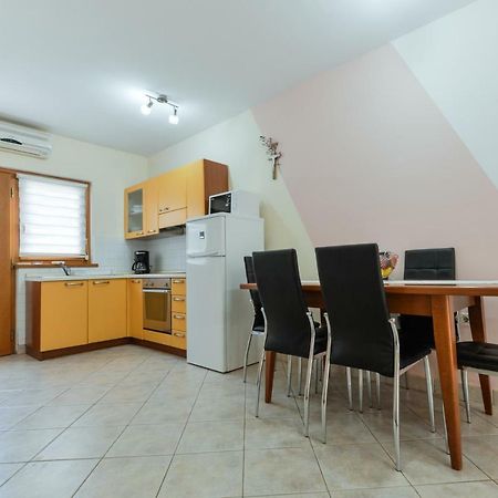 Lumbre Apartment Tar-Vabriga Eksteriør bilde
