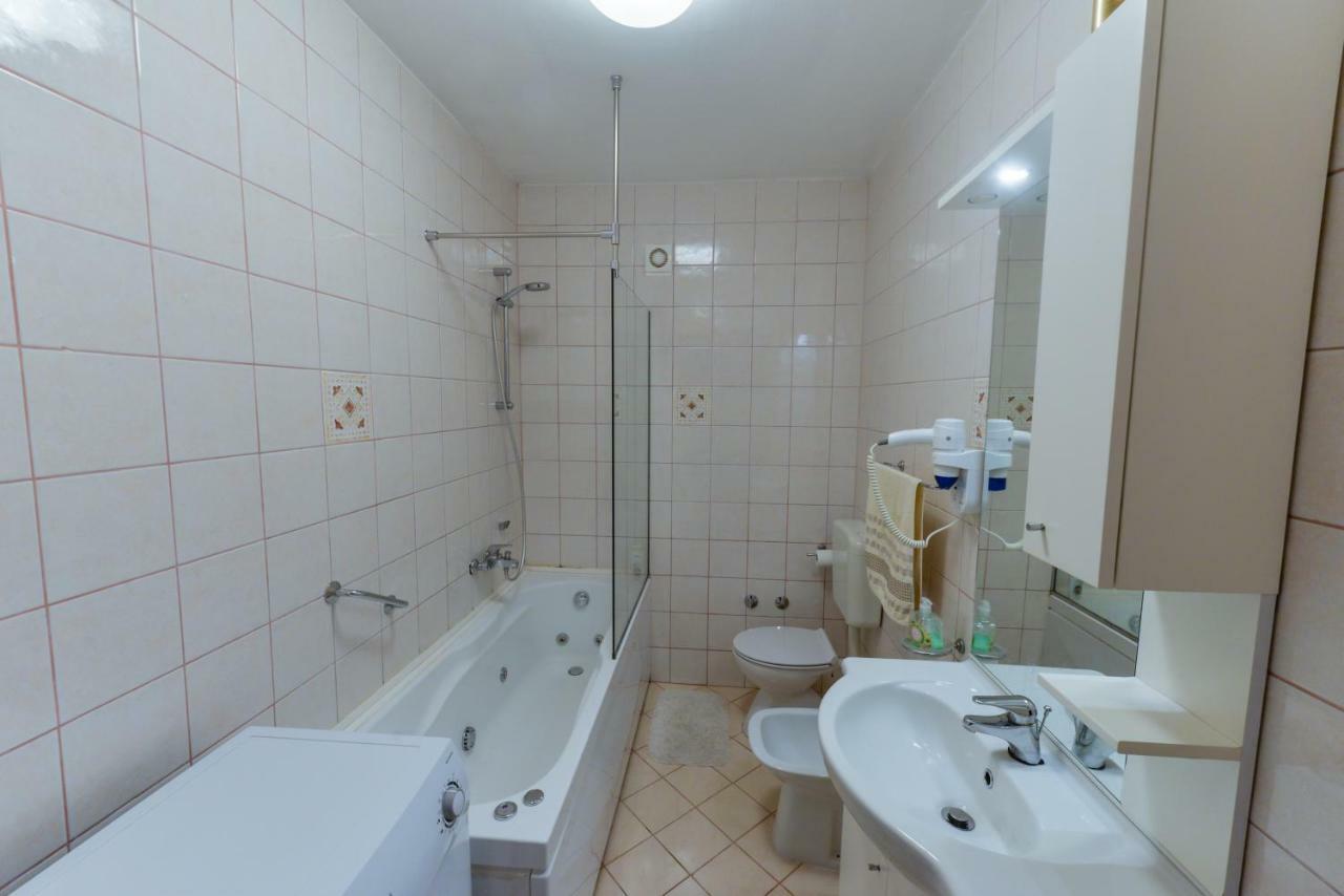 Lumbre Apartment Tar-Vabriga Eksteriør bilde